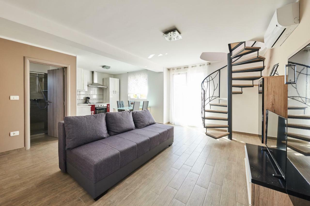 Apartment Tamara Умаг Экстерьер фото